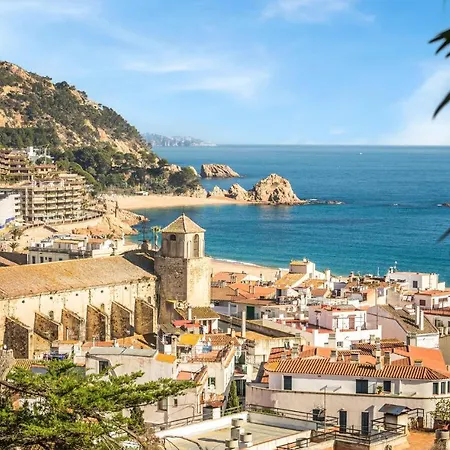 Awesome In Gerona With House Sea View Apartment Tossa de Mar