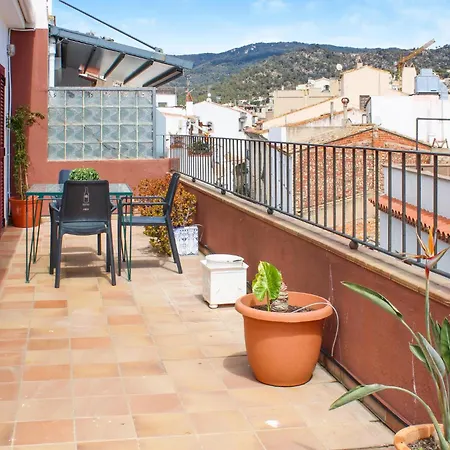 Awesome In Gerona With House Sea View Apartment